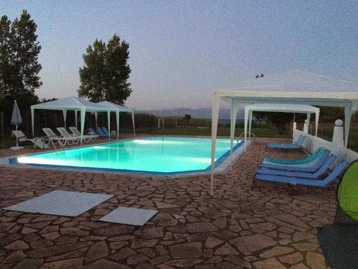 Avra Beach Apartments Lefkími Kültér fotó