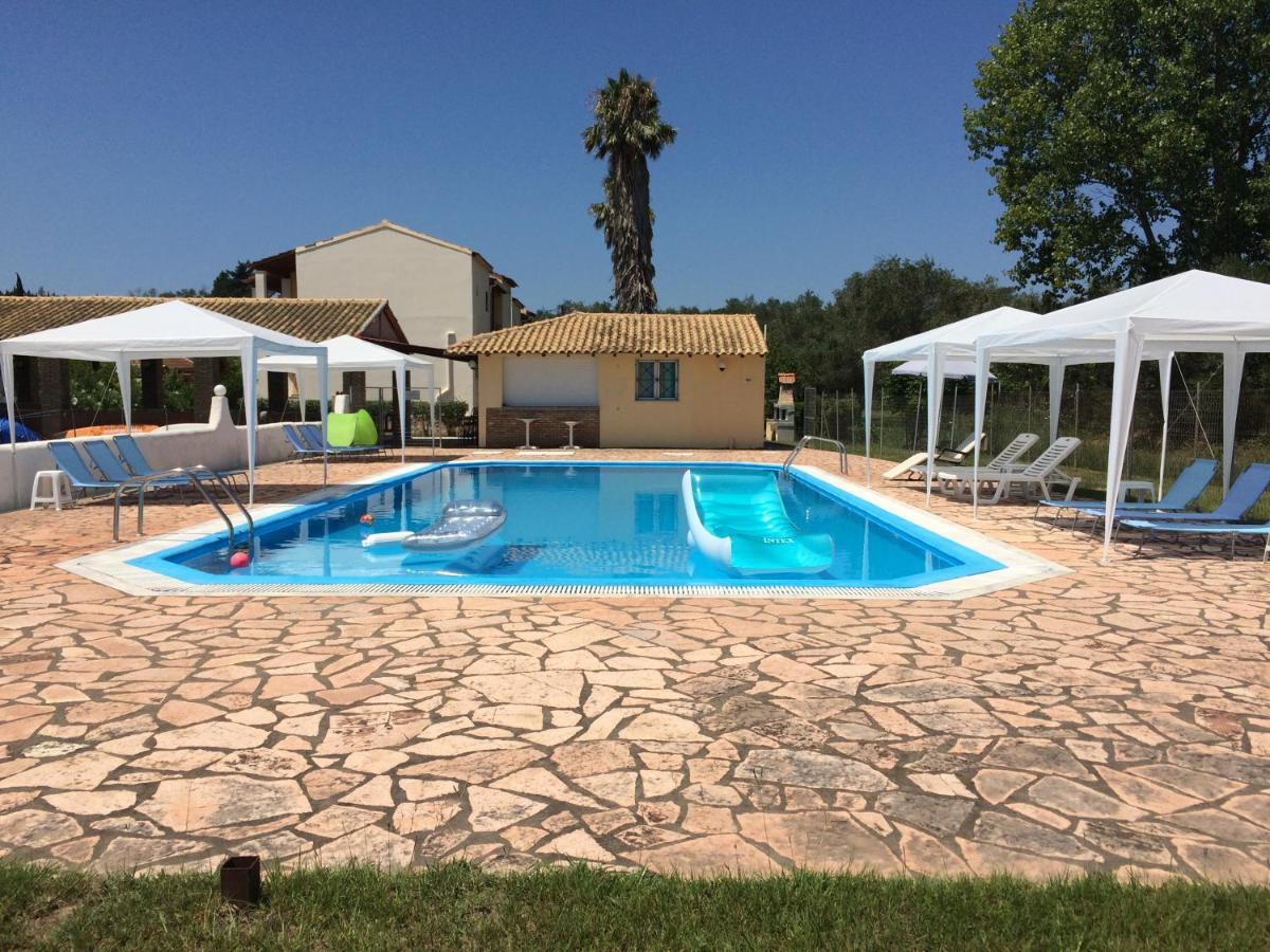 Avra Beach Apartments Lefkími Kültér fotó