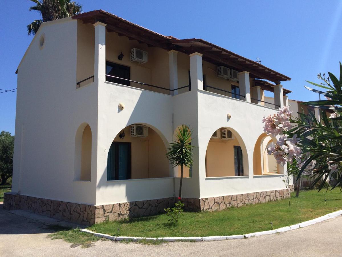 Avra Beach Apartments Lefkími Kültér fotó