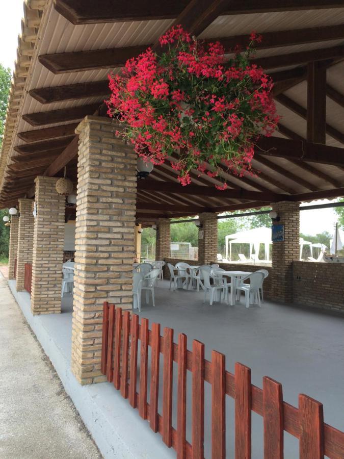 Avra Beach Apartments Lefkími Kültér fotó