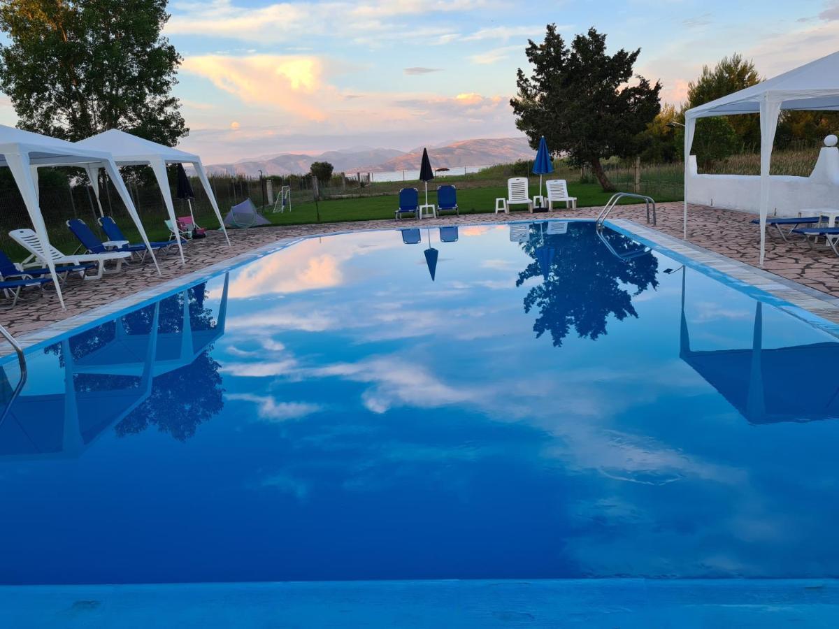 Avra Beach Apartments Lefkími Kültér fotó
