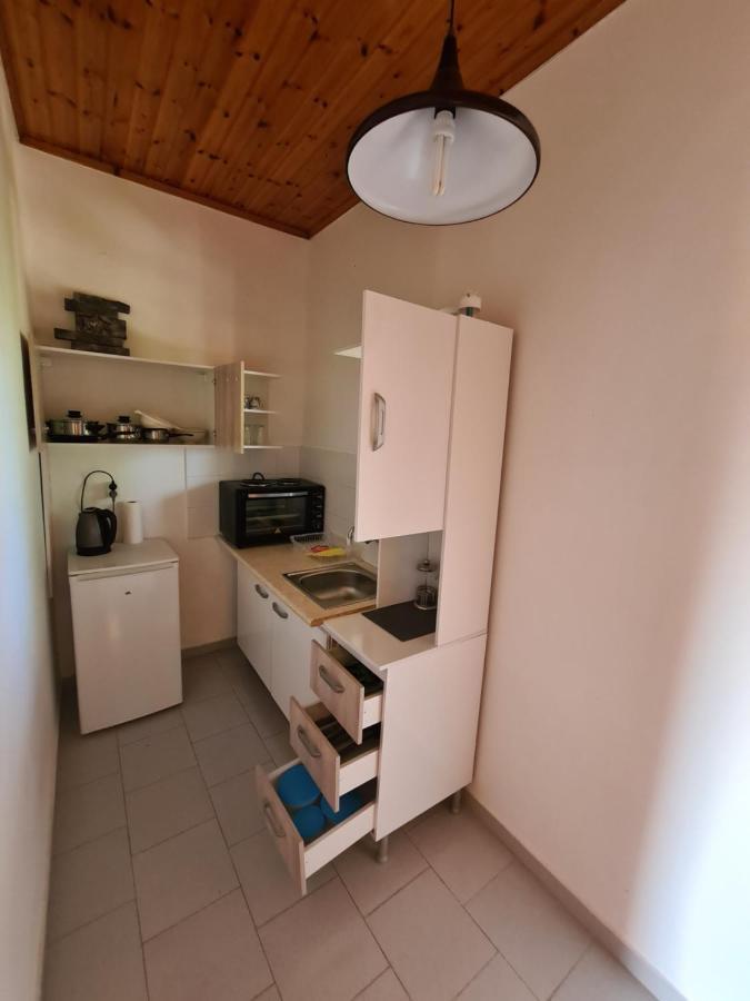 Avra Beach Apartments Lefkími Kültér fotó
