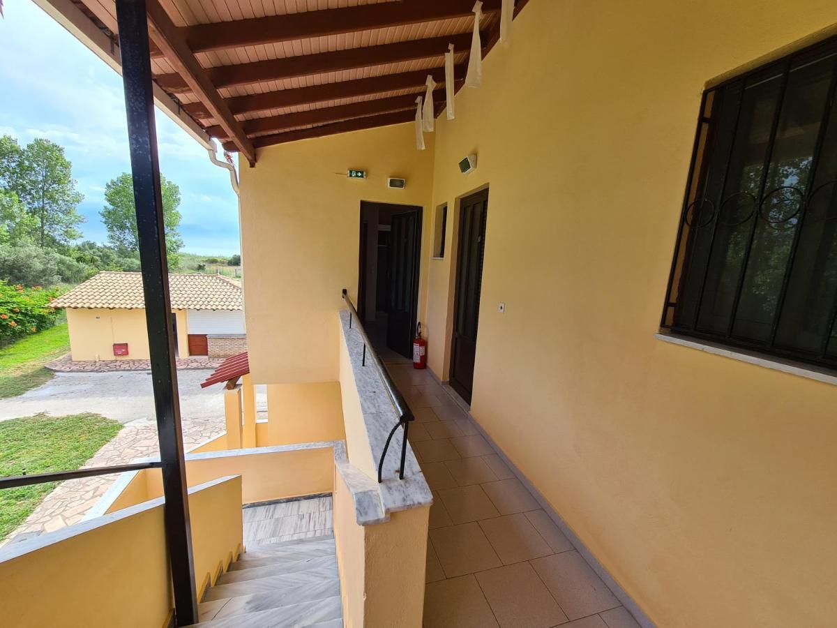 Avra Beach Apartments Lefkími Kültér fotó